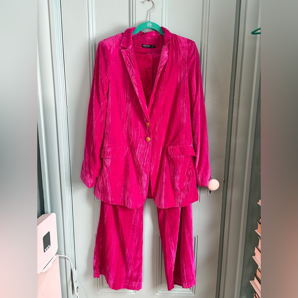 Nasty Gal pink crushed velvet suit women’s size 10